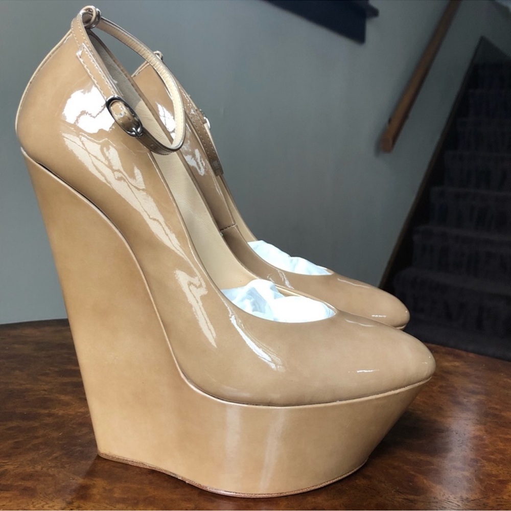Giuseppe Zanotti Patent Wedges Ankle Strap 39.5